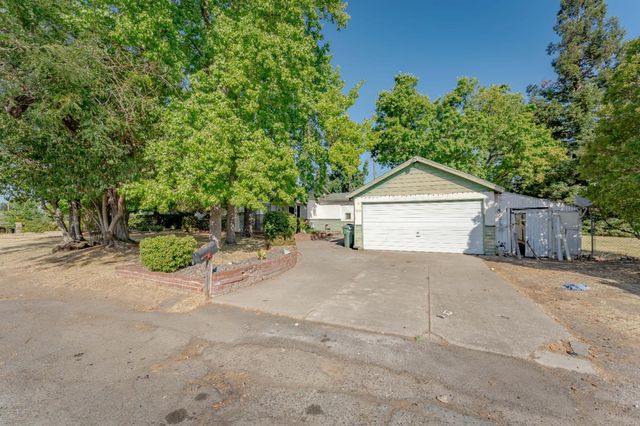 7265 Falcon Rd, Fair Oaks, CA 95628