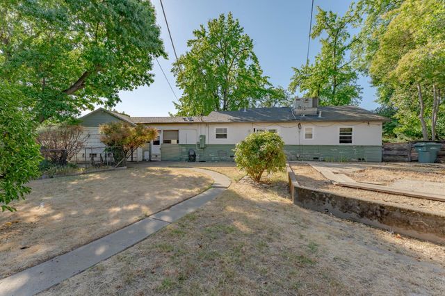 7265 Falcon Rd, Fair Oaks, CA 95628