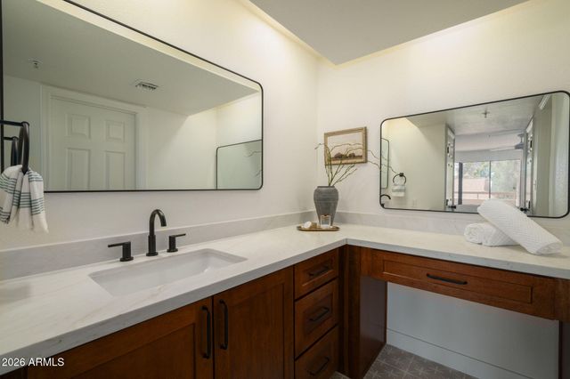 4200 N MILLER Road 228, Scottsdale, AZ 85251