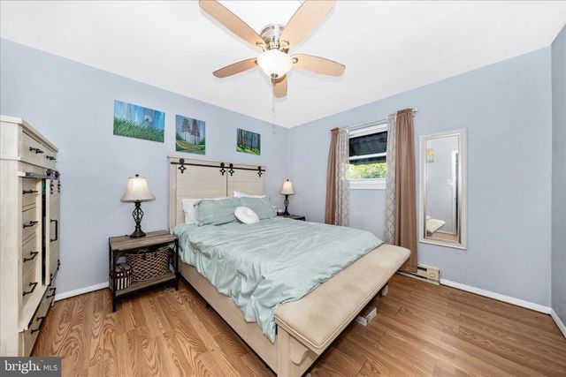 202 BETHLEHEM CT, Hagerstown, MD 21740