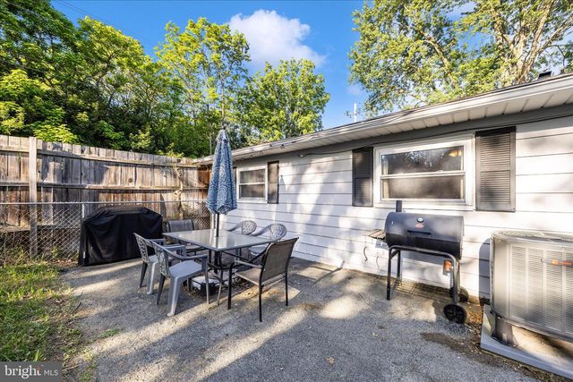 202 BETHLEHEM CT, Hagerstown, MD 21740