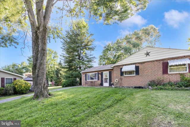 202 BETHLEHEM CT, Hagerstown, MD 21740