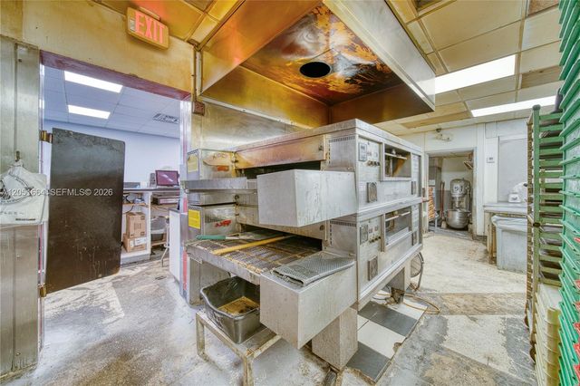Pizzeria Restaurant For Sale In South Miami, South Miami, FL 33143