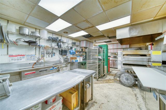 Pizzeria Restaurant For Sale In South Miami, South Miami, FL 33143