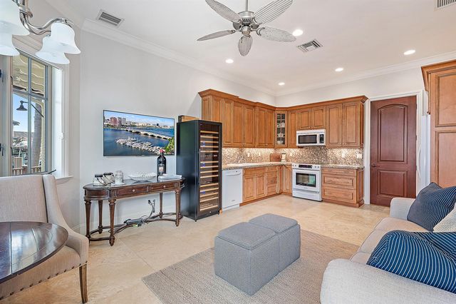 2365 Azure Circle, Palm Beach Gardens, FL 33410