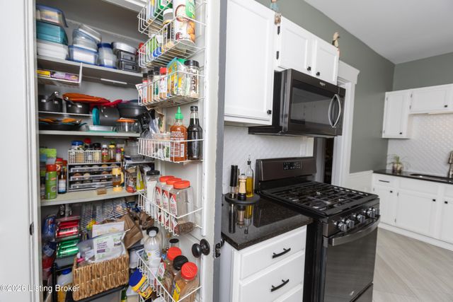 417 Gwendolyn St, Louisville, KY 40203