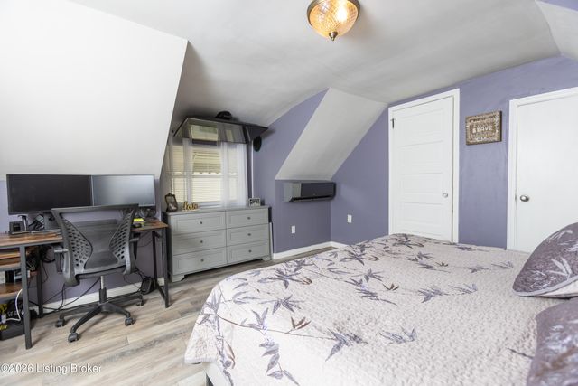 417 Gwendolyn St, Louisville, KY 40203