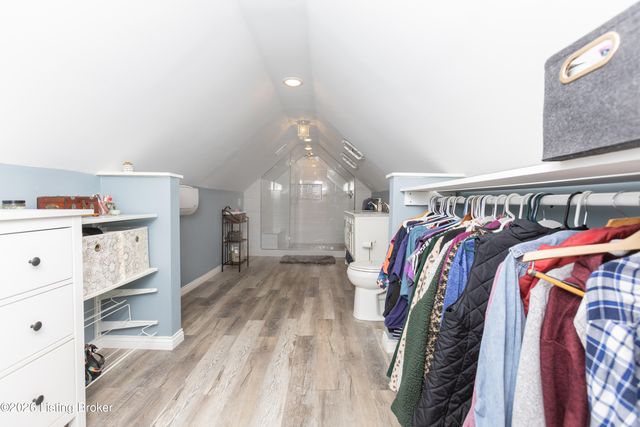 417 Gwendolyn St, Louisville, KY 40203