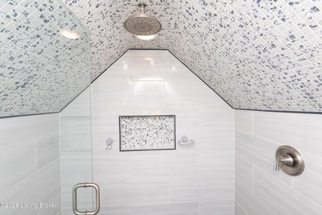 417 Gwendolyn St, Louisville, KY 40203