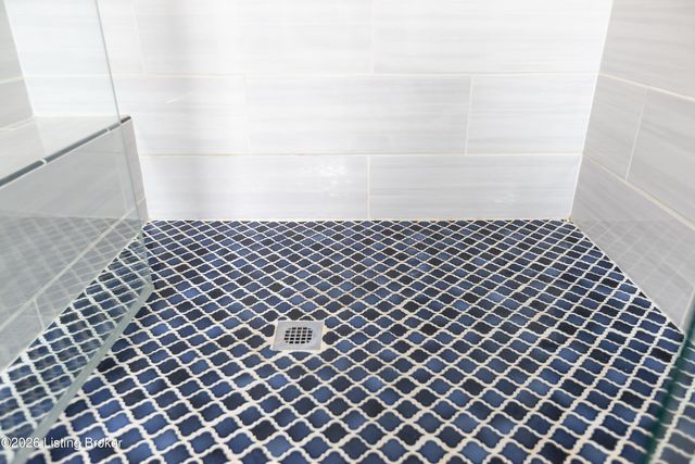 417 Gwendolyn St, Louisville, KY 40203