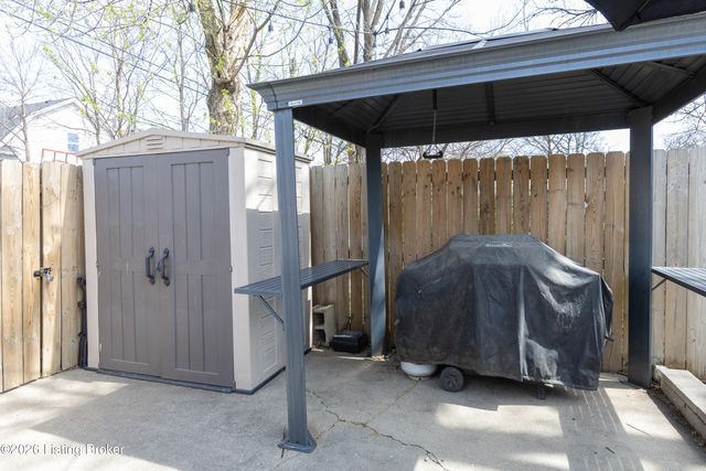 417 Gwendolyn St, Louisville, KY 40203