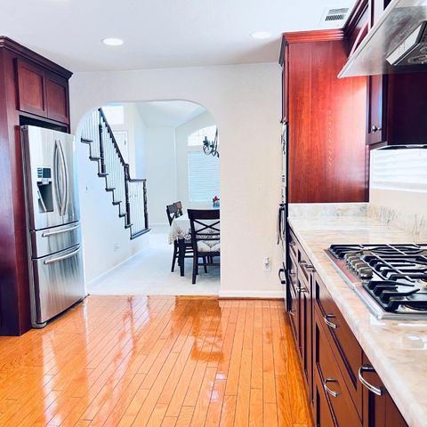 35 Sierra Ridge Court, Danville, CA 94506