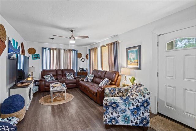 205 E 4th Ave., Petal, MS 39465