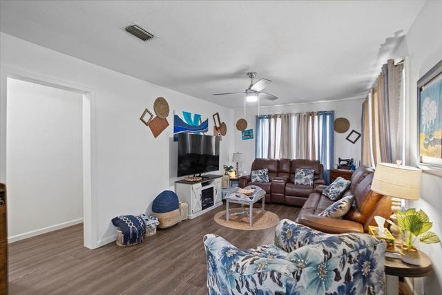 205 E 4th Ave., Petal, MS 39465