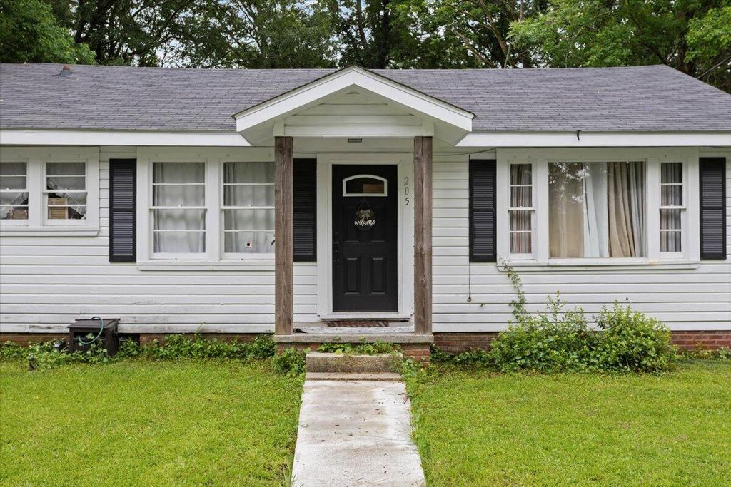 205 E 4th Ave., Petal, MS 39465