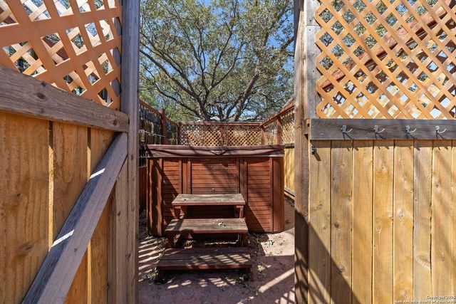7703 Sandia Bluff, San Antonio, TX 78240