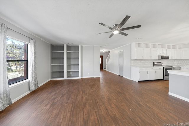 7703 Sandia Bluff, San Antonio, TX 78240