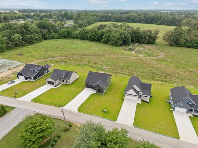 811 Oconnor St, Smithville, TN 37166