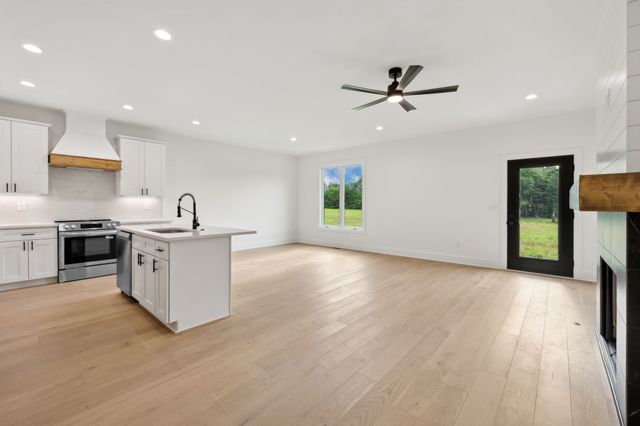 811 Oconnor St, Smithville, TN 37166