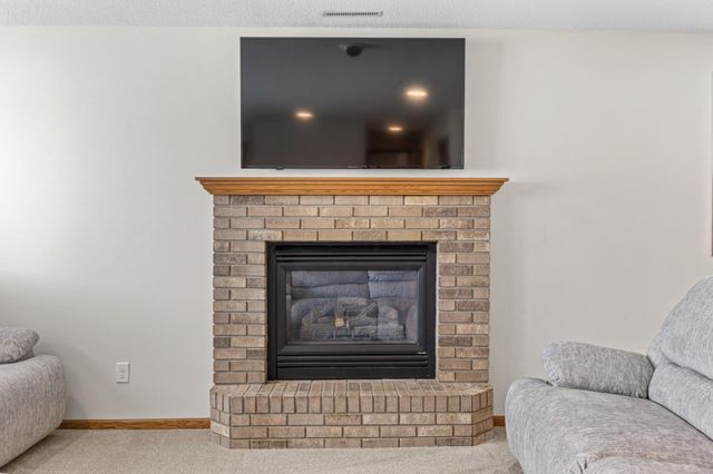 1907 33rd Street S, Moorhead, MN 56560