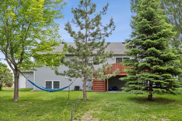1907 33rd Street S, Moorhead, MN 56560