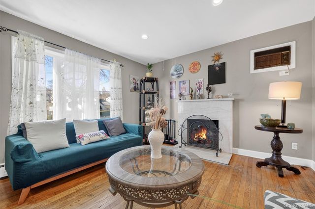 191 Morsemere Avenue, Yonkers, NY 10703