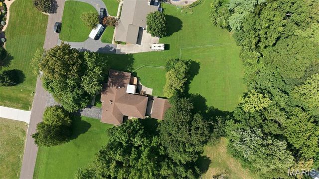 36 Marine Lane, Maryland Heights, MO 63043