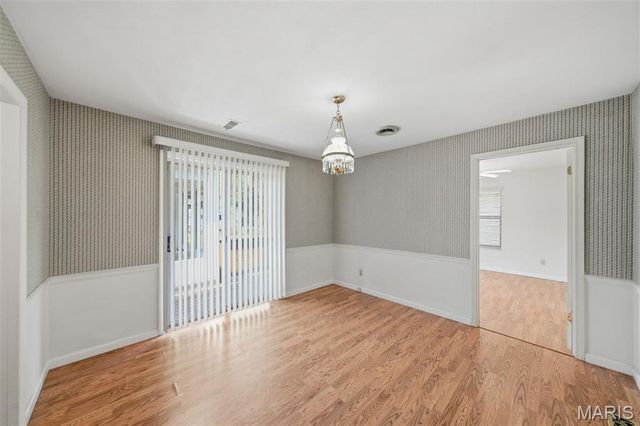 36 Marine Lane, Maryland Heights, MO 63043