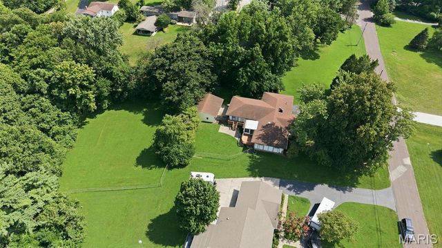 36 Marine Lane, Maryland Heights, MO 63043