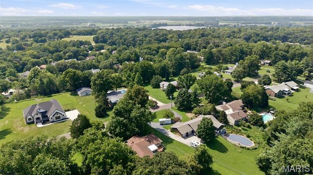 36 Marine Lane, Maryland Heights, MO 63043