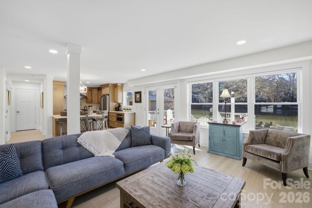 1186 Riverwood Drive, Lexington, NC 27292