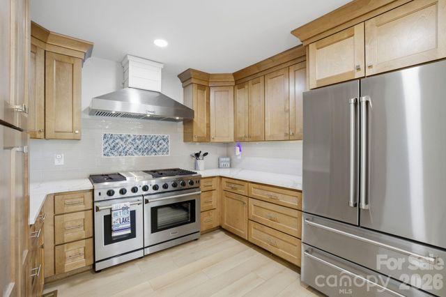 1186 Riverwood Drive, Lexington, NC 27292