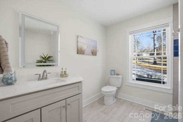 1186 Riverwood Drive, Lexington, NC 27292