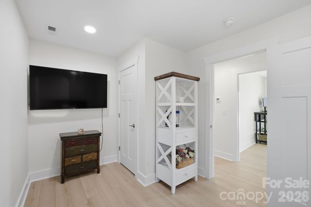 1186 Riverwood Drive, Lexington, NC 27292