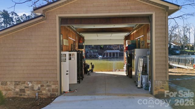 1186 Riverwood Drive, Lexington, NC 27292