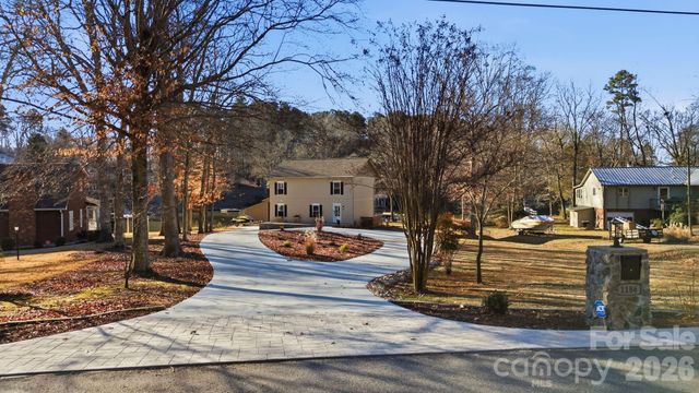 1186 Riverwood Drive, Lexington, NC 27292