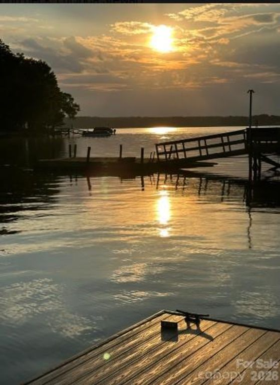 1186 Riverwood Drive, Lexington, NC 27292