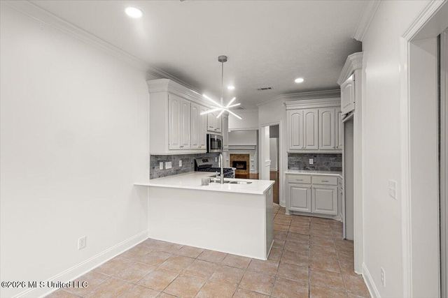 504 Asbury Lane Drive, Pearl, MS 39208