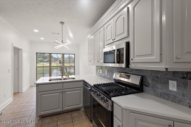 504 Asbury Lane Drive, Pearl, MS 39208