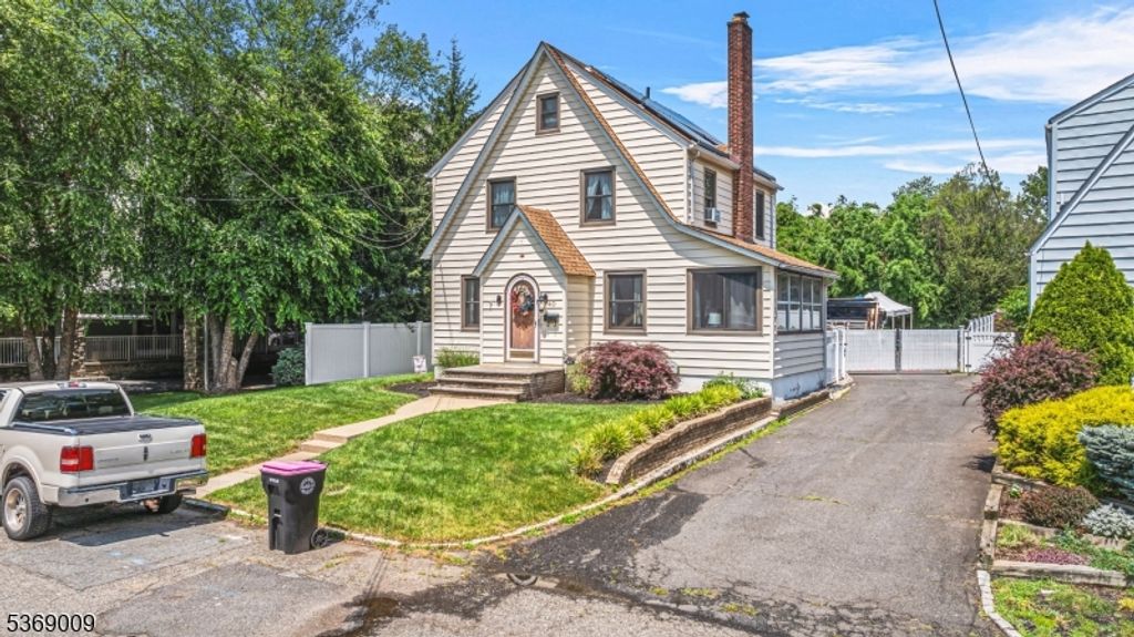 40 1St St, Fanwood Boro, NJ 07023 — photo 2