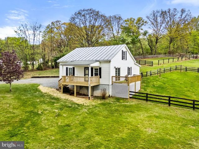2459 THOROUGHFARE RD, Brightwood, VA 22715