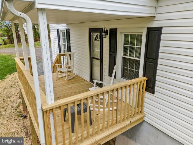 2459 THOROUGHFARE RD, Brightwood, VA 22715