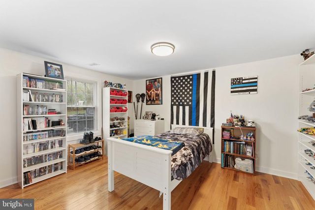 2459 THOROUGHFARE RD, Brightwood, VA 22715