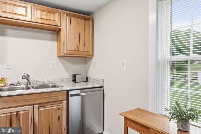 2459 THOROUGHFARE RD, Brightwood, VA 22715