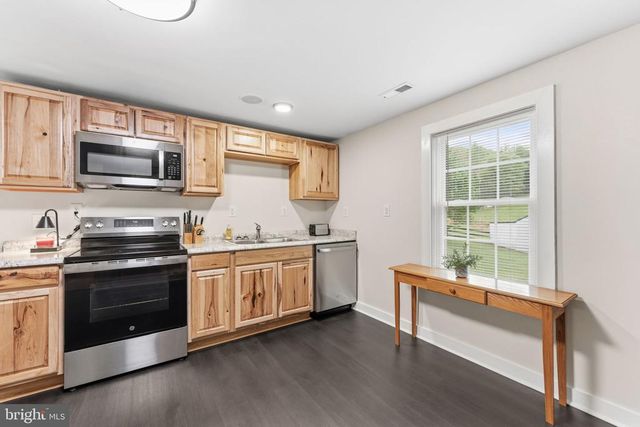 2459 THOROUGHFARE RD, Brightwood, VA 22715
