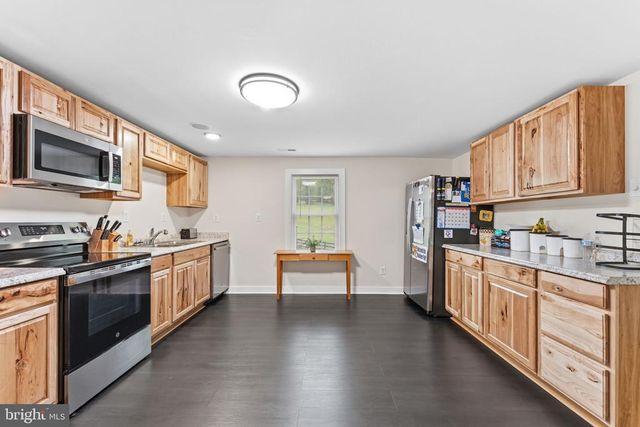 2459 THOROUGHFARE RD, Brightwood, VA 22715
