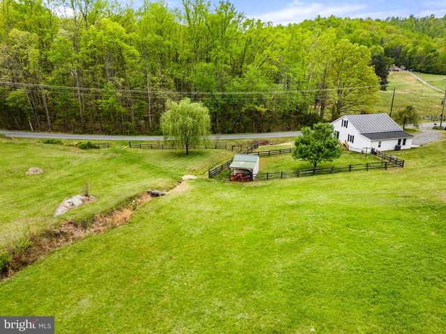 2459 THOROUGHFARE RD, Brightwood, VA 22715