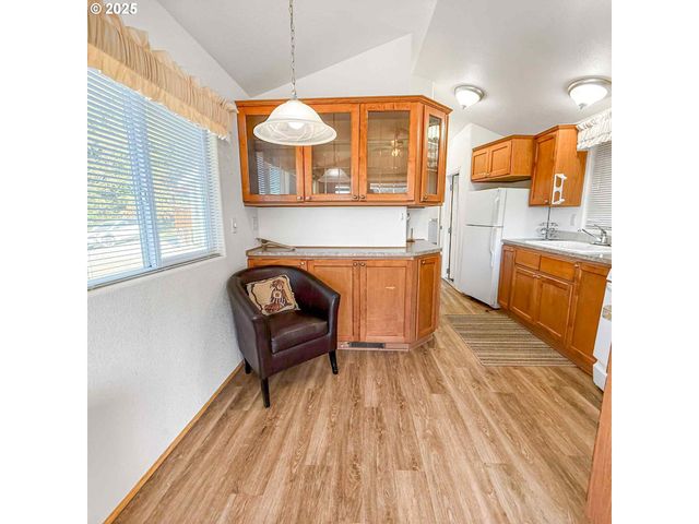 15061 HIGHWAY 101 4, Brookings, OR 97415