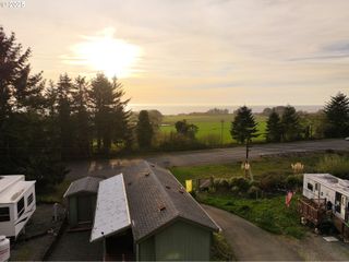 15061 HIGHWAY 101 4, Brookings, OR 97415