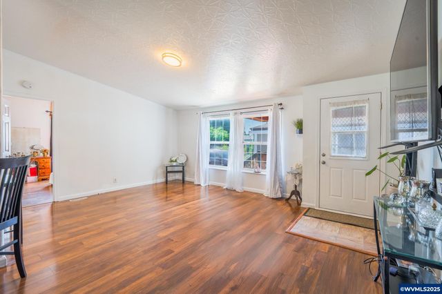 5082 Briarwood Cir N, Keizer, OR 97303
